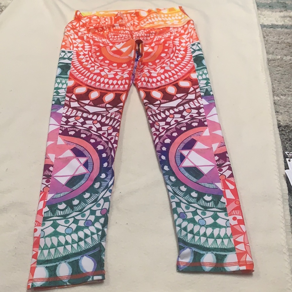 Om Shanti Brands Clothing NWOT Yoga Pants. Size L